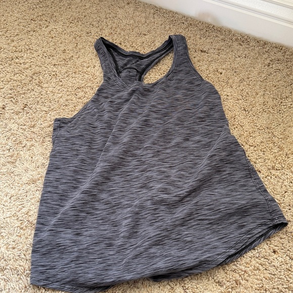 Lululemon Love Tank Bundle of four - Picture 8 of 9
